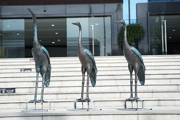 Graceful Fiberglass Crane Sculptures | Elegant Outdoor Decor